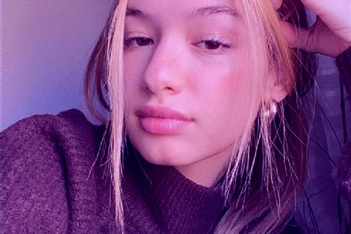 Sadie, 21, a blonde brown-eyed indian companion based in Roun Satu. Offering Deep French Kissing, OWO, Party Girl, 69. Available for incall and outcall, day ...