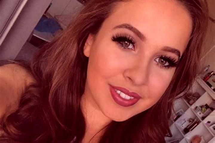 Sadie, 21, a brunette dark-eyed caribbean companion based in Floral Park. Offering GFE, Tantra, Striptease, Erotic Massage. Available for incall and outcall,...