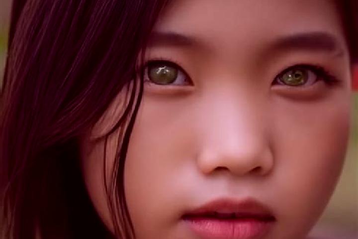 Sadie, 21, a brunette green-eyed asian companion based in Kunka. Offering Duos, Erotic Massage, Roleplay, Striptease. Available for incall and outcall, overn...