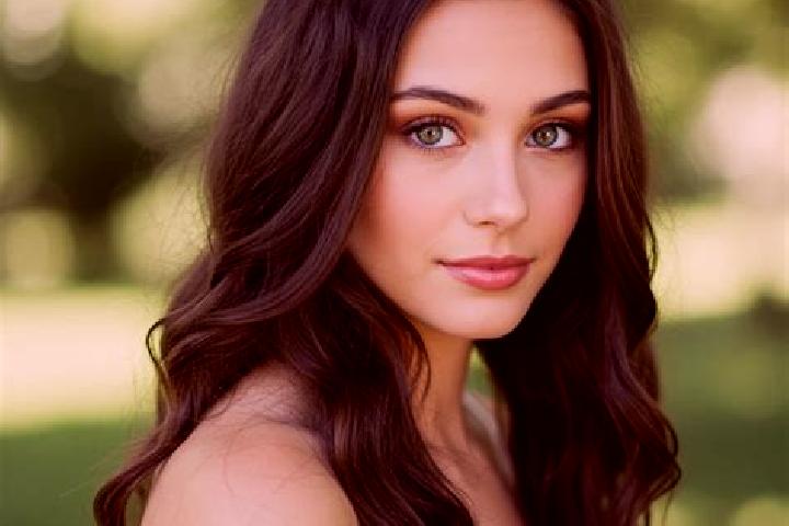 Sadie, 21, a brunette hazel-eyed indian companion based in Yumare. Offering Domination, CIM, Massage. Available for incall and outcall, overnight bookings av...