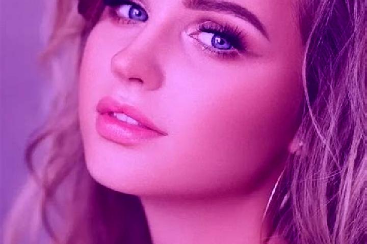 Sadie, 21, a dark blonde blue-eyed middle eastern companion based in Valenza. Offering OWO, A-Level, Girlfriend Experience, Prostate Massage. Available for i...