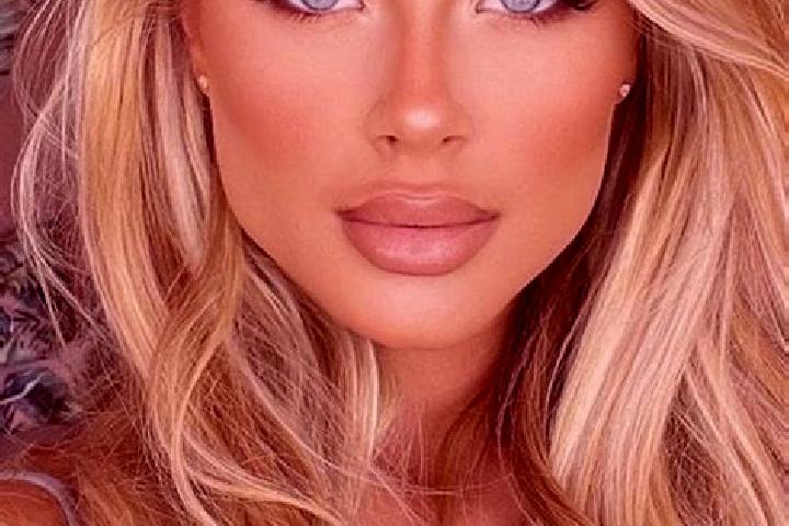 Sadie, 21, a red blue-eyed latina companion based in Westrozebeke. Offering 69, Duos, Overnight. Available for incall and outcall, overnight bookings available.