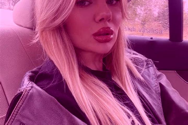 Sadie, 21 — Escort in Contone, Switzerland