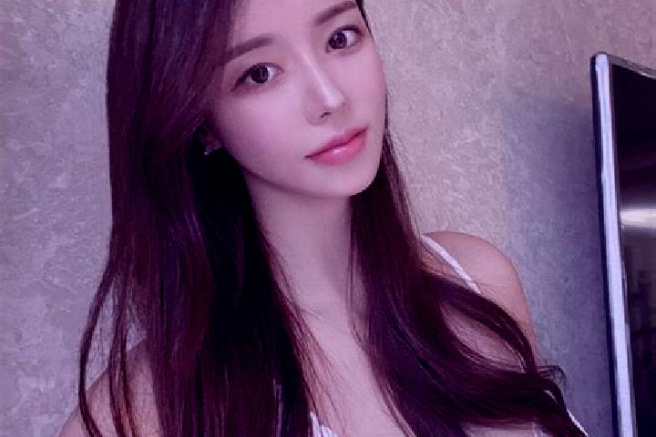 Sadie, 21 — Escort in Dashuipo, China