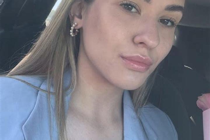 Sadie, 21 — Escort in Dovbysh, Ukraine
