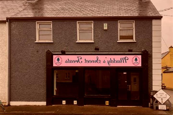 Sadie, 21 — Escort in Kinlough, Ireland