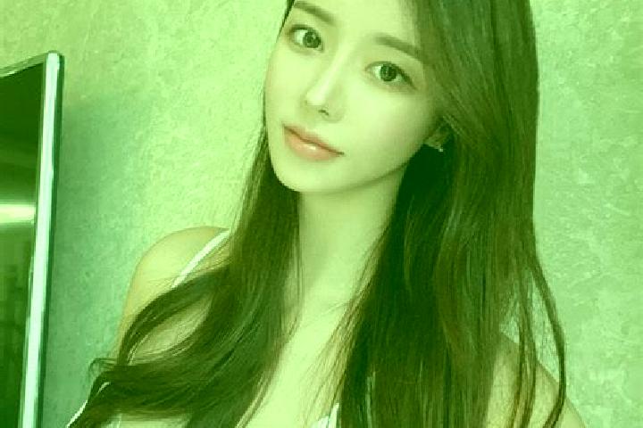 Sadie, 21 — Escort in Sufang, China