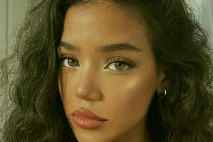 Sadie, 22, a black brown-eyed caribbean companion based in Achada Mato/Covao Mendes. Offering Deep French Kissing, Party Girl, BDSM. Available for incall and...