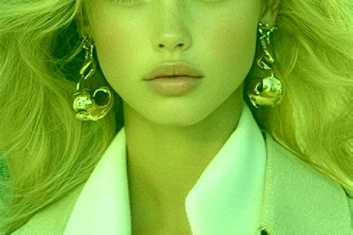 Sadie, 22, a blonde amber-eyed caribbean companion based in Stoof. Offering Erotic Massage, Duos, Dinner Date. Available for incall and outcall, day and even...