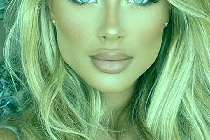 Sadie, 22, a blonde hazel-eyed latina companion based in Otaru. Offering OWO, Overnight, Fetish. Available for incall and outcall, day and evening dates.