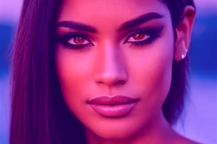 Sadie, 22, a red green-eyed latina companion based in Cuango Calumbo. Offering Travel Companion, Massage, OWO, Domination, Party Girl. Available for incall a...