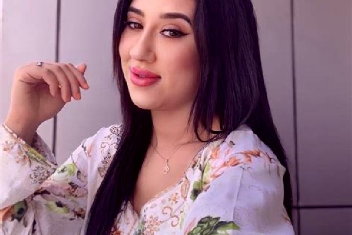 Sadie, 22 — Escort in Bouarouss, Morocco
