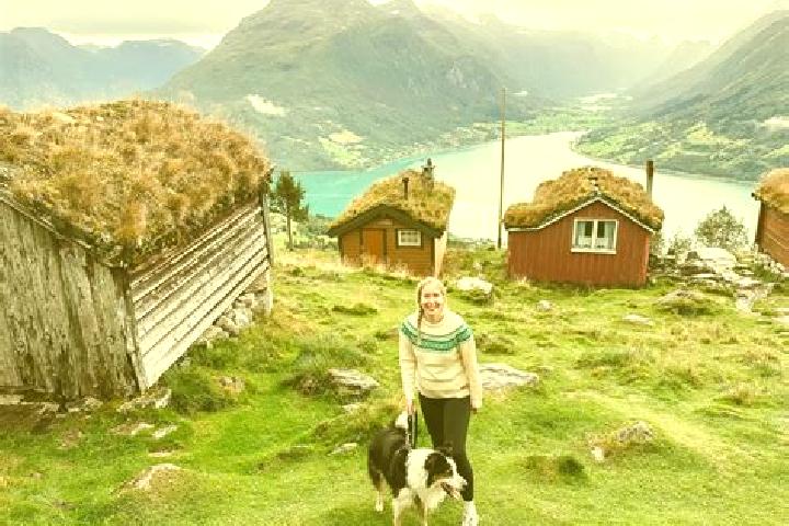 Sadie, 22 — Escort in Heias, Norway