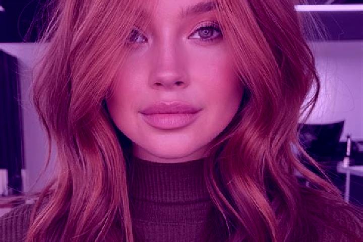 Sadie, 23, a auburn grey-eyed latina companion based in Lupcina. Offering Dinner Date, OWO, CIM. Available for incall and outcall, day and evening dates.