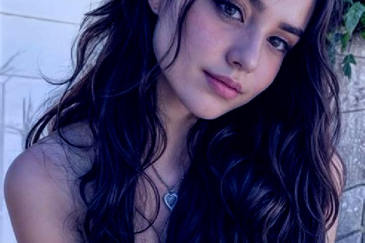 Sadie, 23, a auburn hazel-eyed asian companion based in Xuejia. Offering GFE, Deep French Kissing, Travel Companion, Party Girl. Available for incall and out...