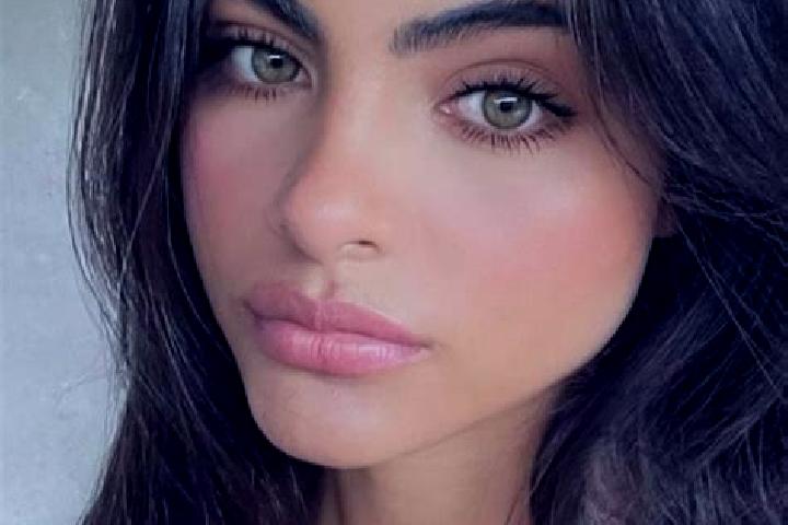 Sadie, 23, a black hazel-eyed caucasian companion based in Serra Azul. Offering Roleplay, Couples, Fetish. Available for incall and outcall, overnight bookin...