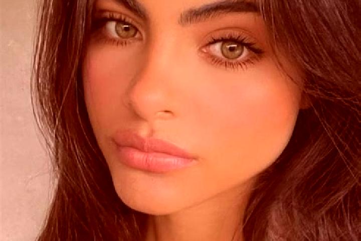 Sadie, 23, a chestnut dark-eyed indian companion based in Pelangwot. Offering Erotic Massage, GFE, Party Girl, Couples. Available for incall and outcall, day...