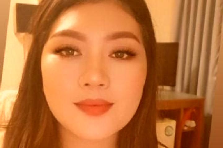 Sadie, 23, a chestnut grey-eyed asian companion based in Hallbergmoos. Offering Tantra, Erotic Massage. Available for incall and outcall, overnight bookings ...