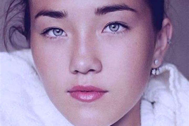 Sadie, 23, a chestnut grey-eyed caucasian companion based in Mercatino Conca. Offering Erotic Massage, Roleplay, Prostate Massage, Fetish. Available for inca...