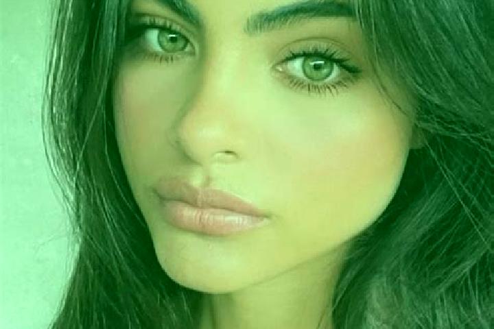 Sadie, 23, a dark blonde hazel-eyed mediterranean companion based in Sos. Offering Deep French Kissing, Massage, A-Level. Available for incall and outcall, d...