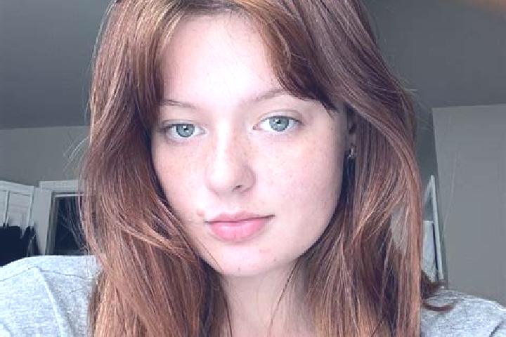 Sadie, 23, a red grey-eyed mixed companion based in Shiqiaoyi. Offering Couples, GFE, OWO. Available for incall and outcall, overnight bookings available.