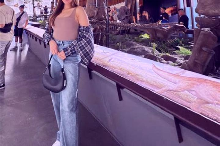 Sadie, 23 — Escort in Nalus, Philippines