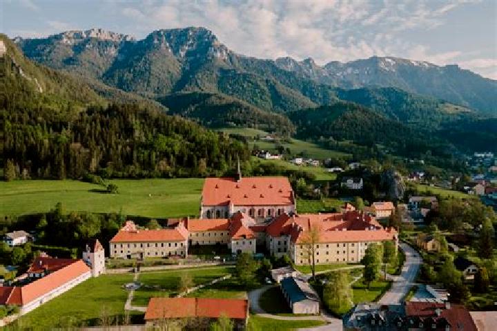Sadie, 23 — Escort in Neuberg an der Muerz, Austria