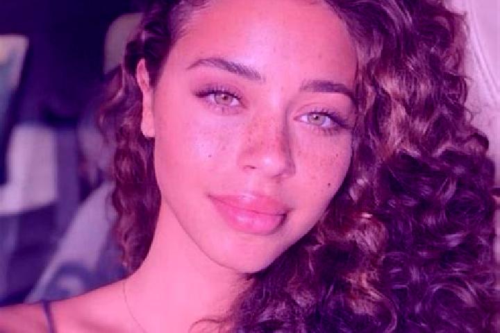 Sadie, 24, a black hazel-eyed ebony companion based in Malinaw. Offering A-Level, Travel Companion, Tantra, Party Girl, Prostate Massage. Available for incal...
