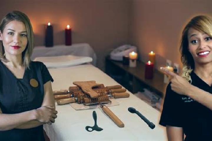 Sadie, 24, a blonde amber-eyed ebony companion based in Rejon ulicy Kleczkowskiej. Offering Prostate Massage, Party Girl, Girlfriend Experience. Available fo...