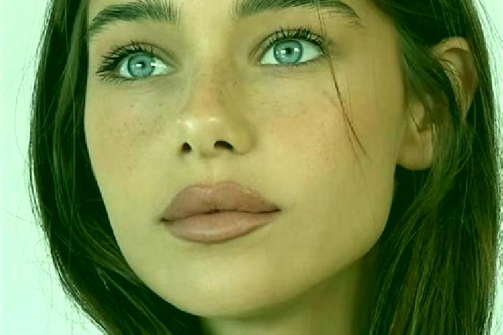 Sadie, 24, a brunette brown-eyed caribbean companion based in Nhacra. Offering Duos, Roleplay, Overnight. Available for incall and outcall, day and evening d...