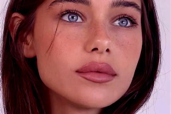 Sadie, 24, a brunette grey-eyed european companion based in Thanhlyin. Offering 69, Couples, BDSM, Girlfriend Experience. Available for incall and outcall, o...