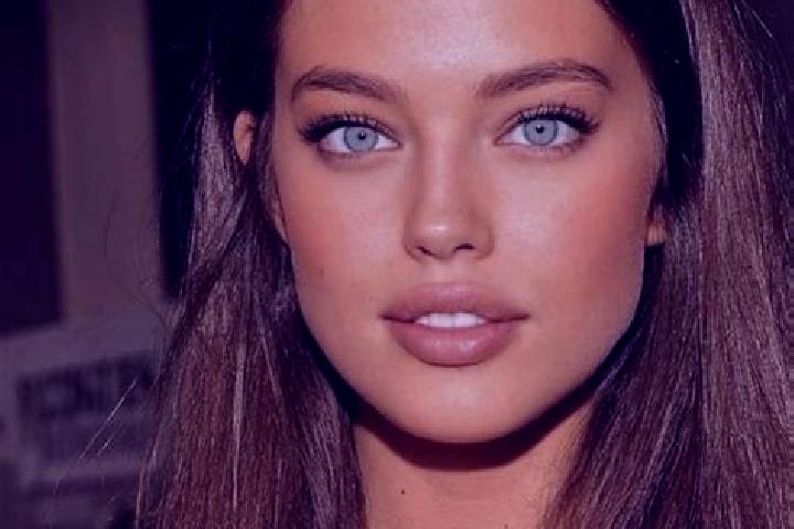 Sadie, 24, a chestnut blue-eyed mediterranean companion based in Munsterbilzen. Offering Massage, A-Level, Roleplay, Tantra. Available for incall and outcall...