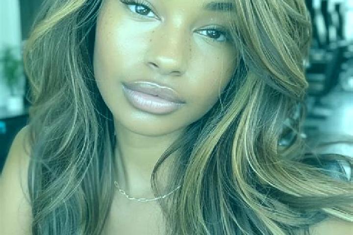 Sadie, 24, a dark blonde hazel-eyed european companion based in Vlissegem. Offering A-Level, Girlfriend Experience. Available for incall and outcall, overnig...