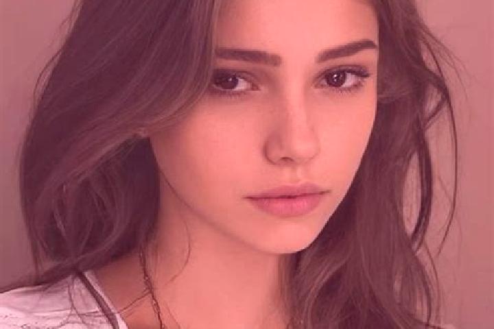 Sadie, 24, a dark blonde hazel-eyed slavic companion based in Koncanica. Offering GFE, Travel Companion, Roleplay. Available for incall and outcall, overnigh...