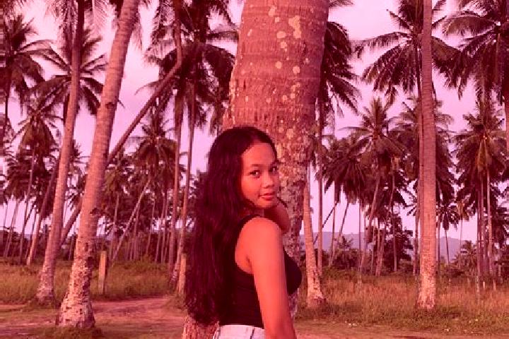 Sadie, 24 — Escort in Burdeos, Philippines