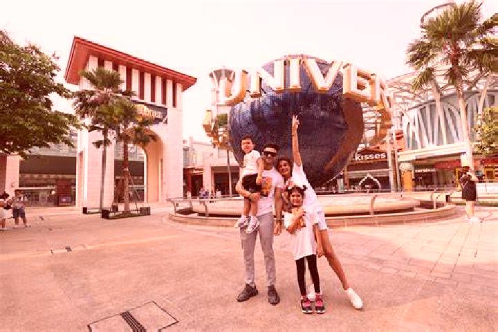 Sadie, 24 — Escort in Dover, Singapore