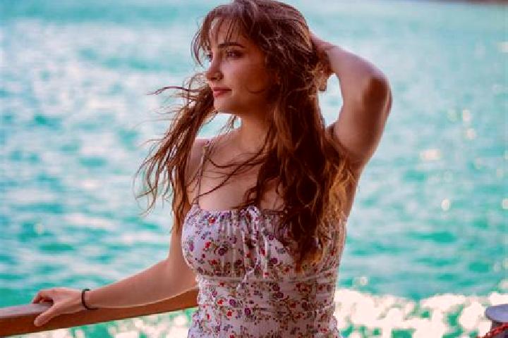 Sadie, 24 — Escort in Kayk, Armenia