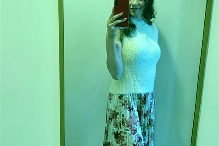 Sadie, 24 — Escort in Novyye Burasy, Russia