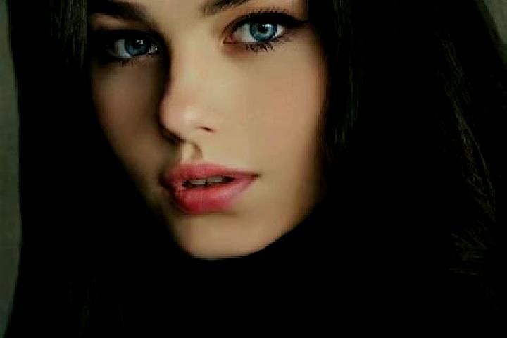 Sadie, 25, a black grey-eyed slavic companion based in Sinchi Roca. Offering Domination, A-Level, Party Girl. Available for incall and outcall, day and eveni...