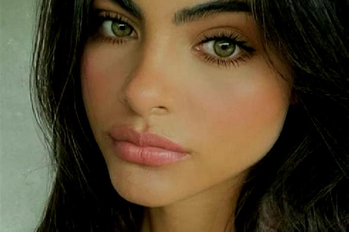 Sadie, 25, a black hazel-eyed caucasian companion based in Grossebersdorf. Offering Party Girl, OWO. Available for incall and outcall, day and evening dates.