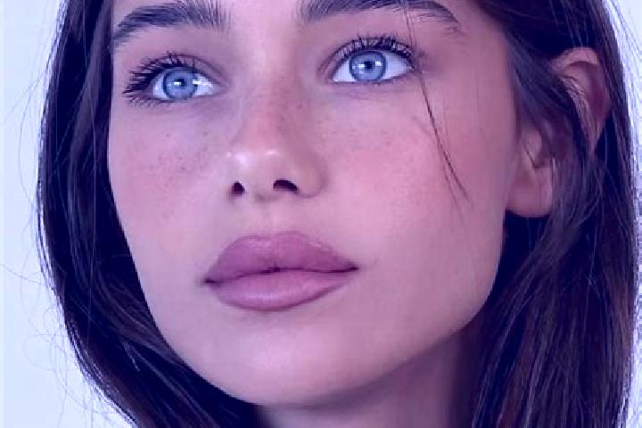 Sadie, 25, a brunette brown-eyed middle eastern companion based in Iklad. Offering A-Level, OWO, CIM, Fetish, Striptease. Available for incall and outcall, o...