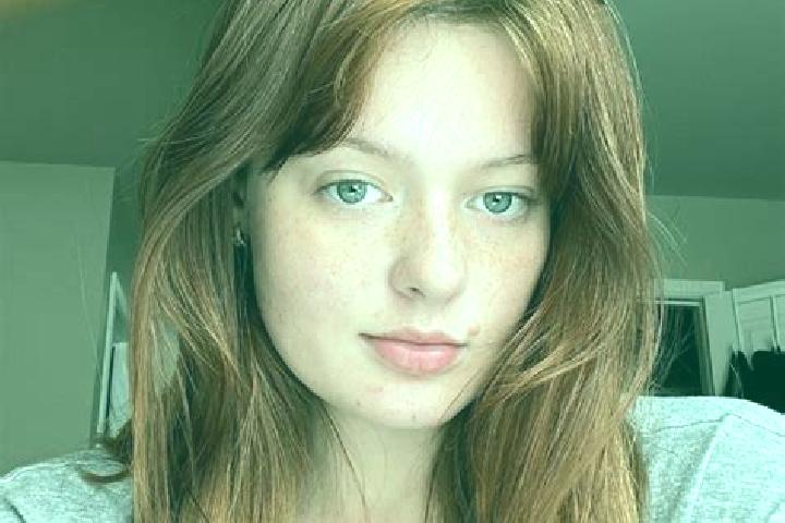 Sadie, 25, a red grey-eyed caucasian companion based in Kas. Offering Massage, 69. Available for incall and outcall, day and evening dates.