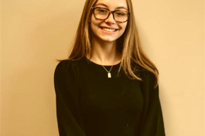 Sadie, 25 — Escort in Battle Lake, United States