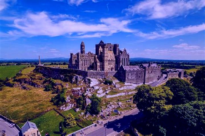 Sadie, 25 — Escort in Cashel, Ireland