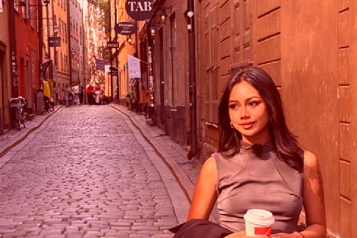 Sadie, 25 — Escort in Oskarstroem, Sweden