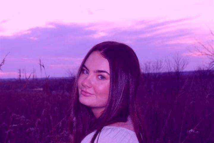Sadie, 25 — Escort in Waunakee, United States