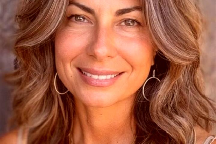 Sadie, 26, a brunette grey-eyed middle eastern companion based in Bayonet Point. Offering Overnight, Travel Companion, Dinner Date. Available for incall and ...