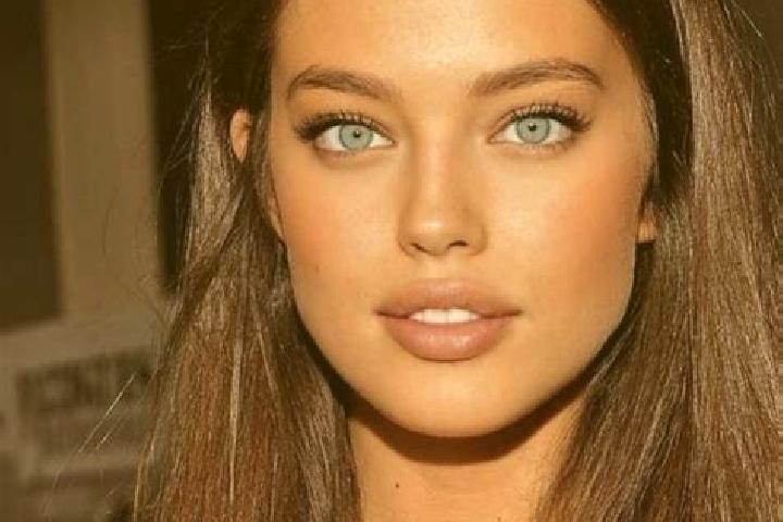Sadie, 26, a chestnut green-eyed caucasian companion based in Modoia. Offering Erotic Massage, Couples, 69, Deep French Kissing. Available for incall and out...