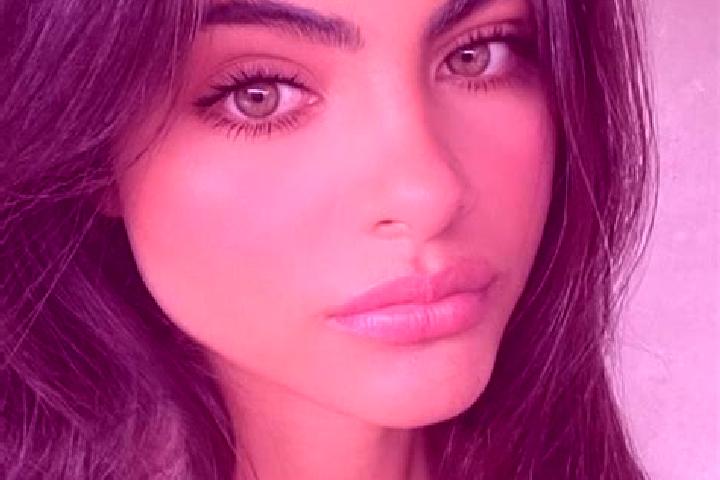 Sadie, 26, a dark blonde hazel-eyed european companion based in Cig. Offering Dinner Date, Girlfriend Experience, Tantra, Striptease. Available for incall an...