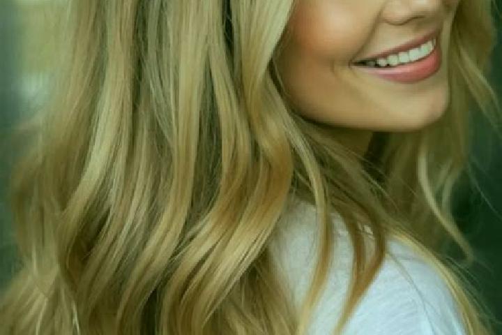 Sadie, 26, a dark blonde hazel-eyed slavic companion based in Dulmarz. Offering Dinner Date, Massage, Prostate Massage. Available for incall and outcall, ove...